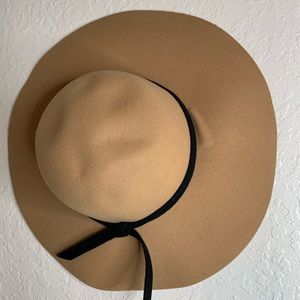Tan & Black Sun Hat